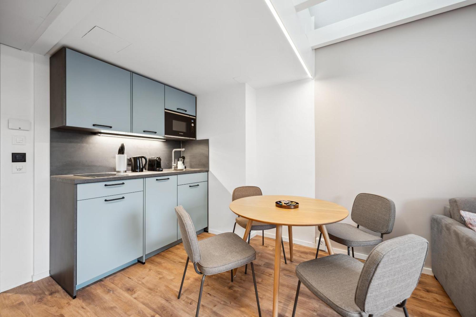 Limehome Basel Muenzgasse Quarto foto