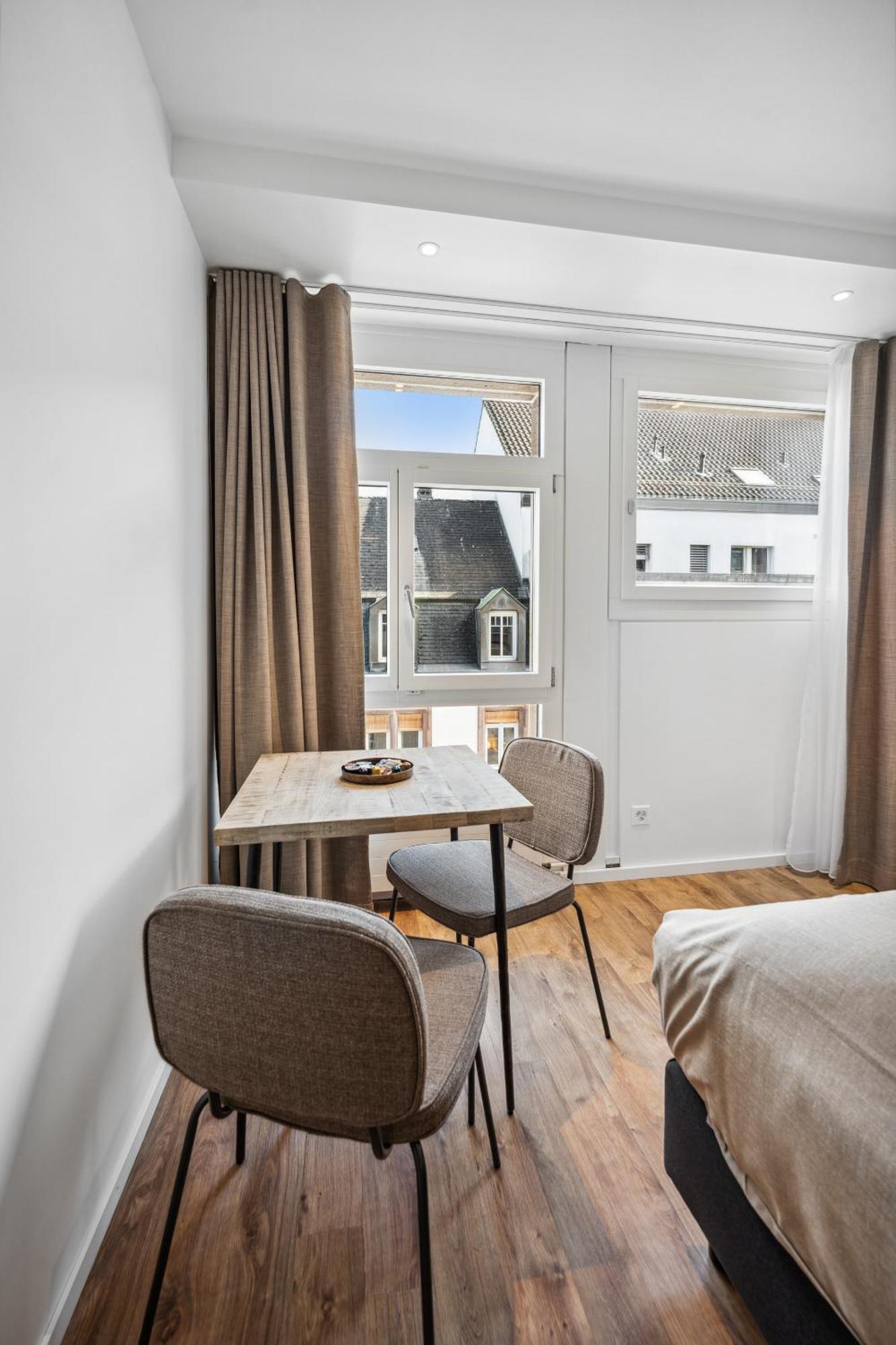 Limehome Basel Muenzgasse Quarto foto