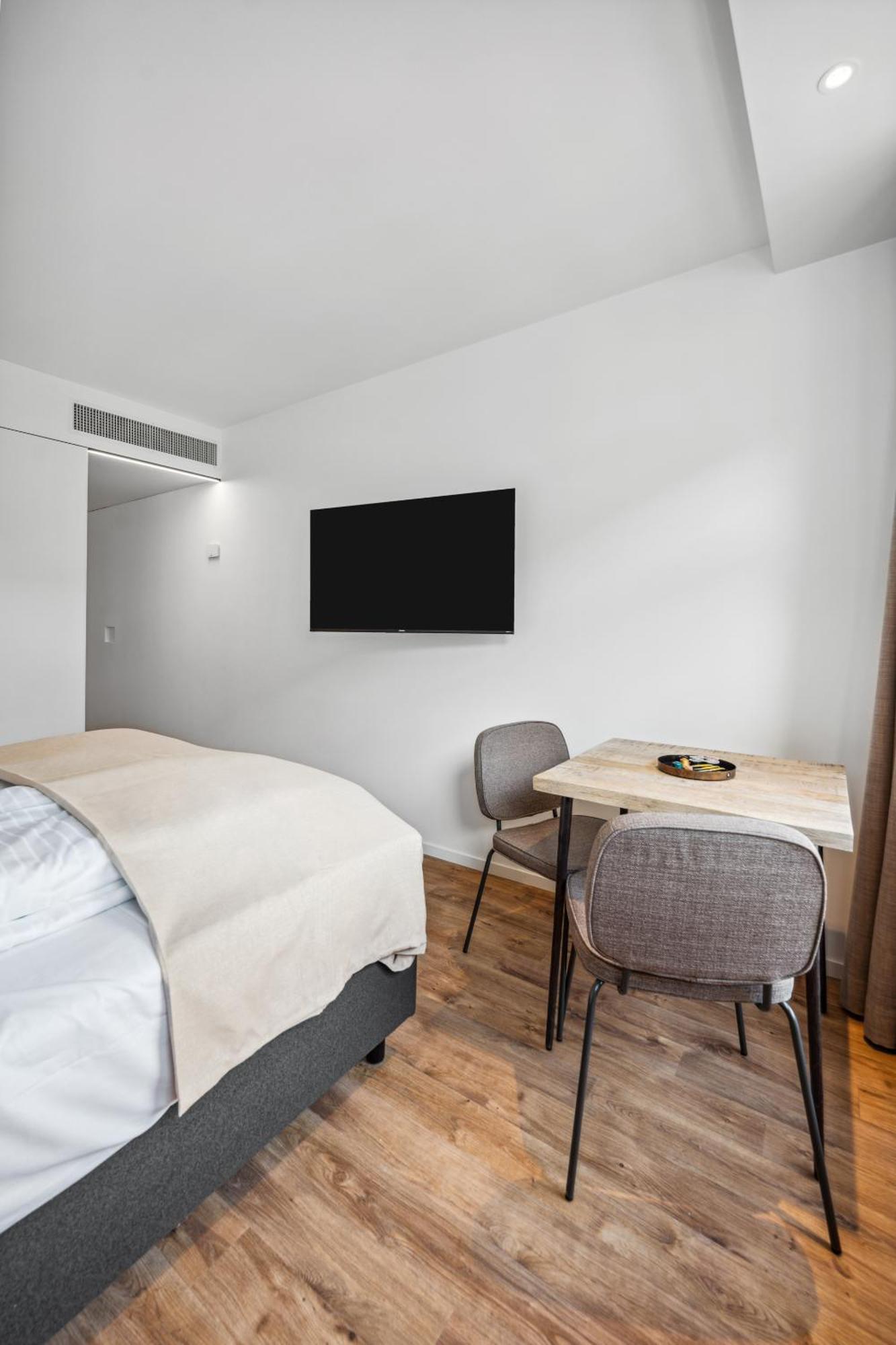 Limehome Basel Muenzgasse Quarto foto