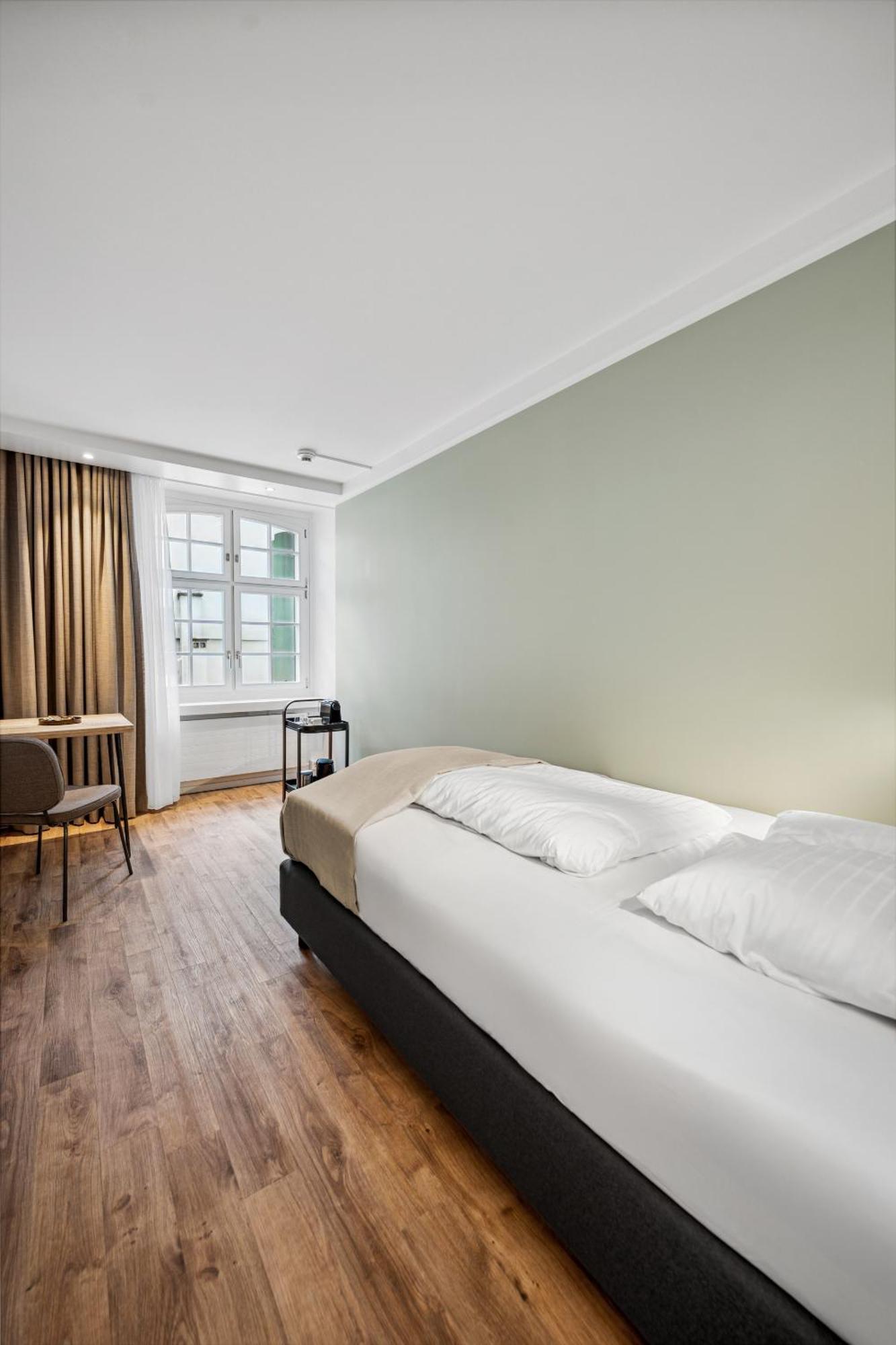 Limehome Basel Muenzgasse Exterior foto